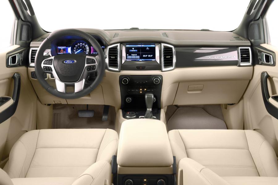 Ford Everest 2014 года  (фото 48 из 50)